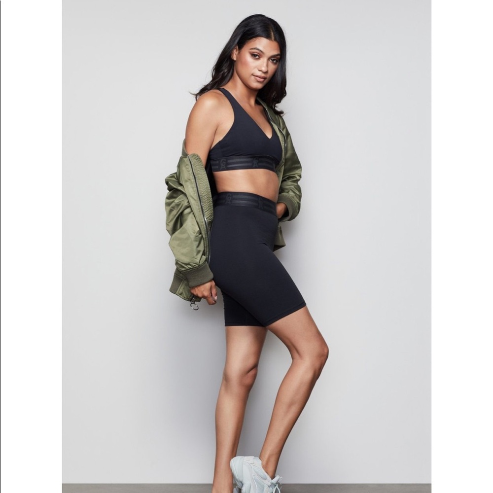 Good American Icon Bike Short - NEW